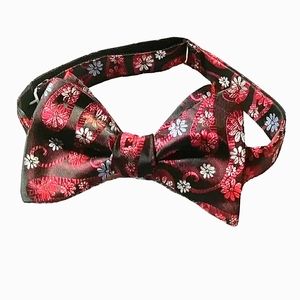 NEW Silk Floral Self-Tying Handmade Bowtie. Adjustable. Up to 18". Formal Buisn.